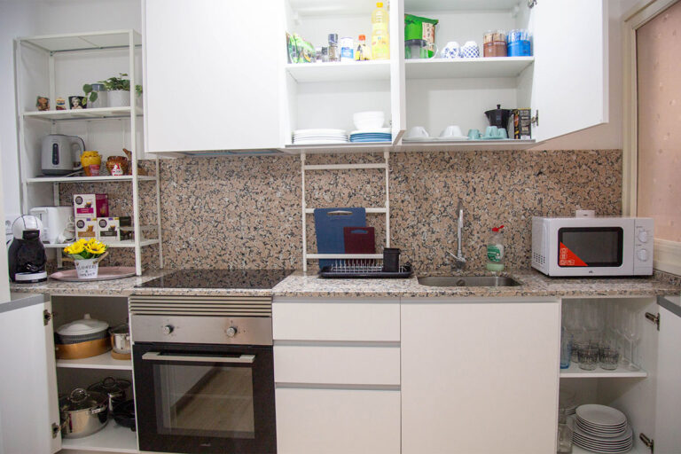 apartamento-en-tarragona-centrico-cocina-2