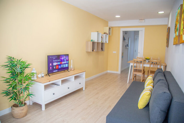 apartamento-en-tarragona-centrico-comedor-2