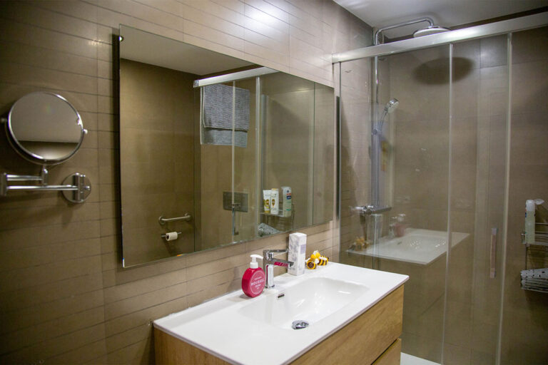 apartamento-en-tarragona-centrico-lavabo1-3